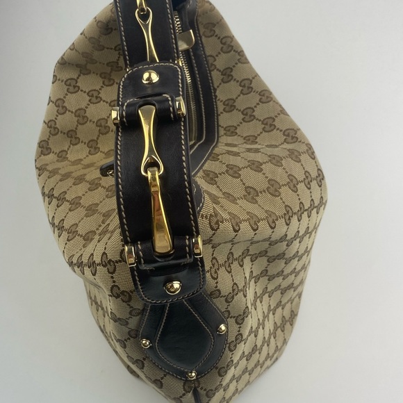 Gucci Pelham Hobo Bag - Picture 8 of 12